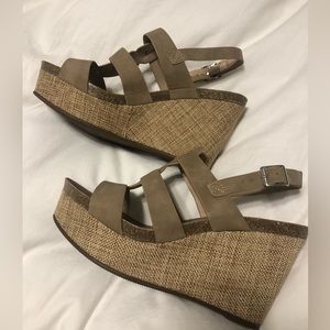 Bella Marie Platforms w/sealed cork & Jute wrapped heels- just like new.